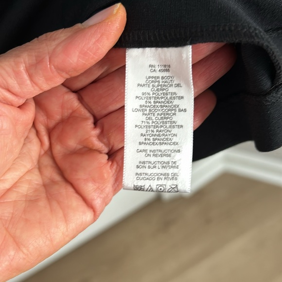 Michael Kors 8P NWT dress satin and knit w/ ruching full zipper button at back - Picture 7 of 11